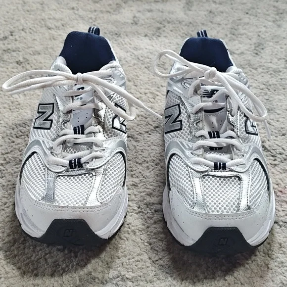 New Balance 530 Size 7.5 - Picture 3 of 6